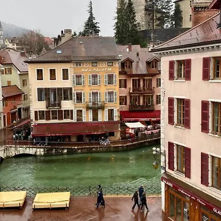 Le Roseau - En Plein Coeur Historique Apartment *